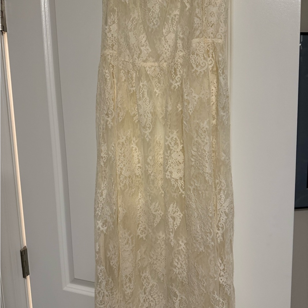 Doen Cream Lace Maxi skirt